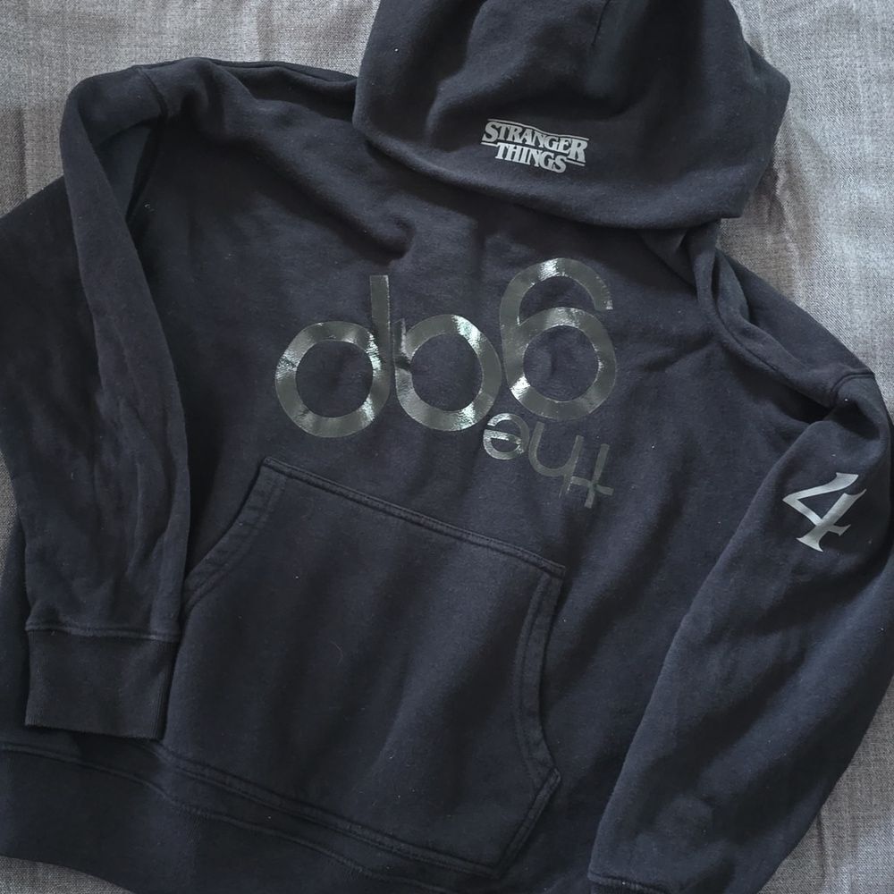 Stranger Things GAP Collab Hooded Sweatshirt Upside Down Sweat Top Warm Comfy 12